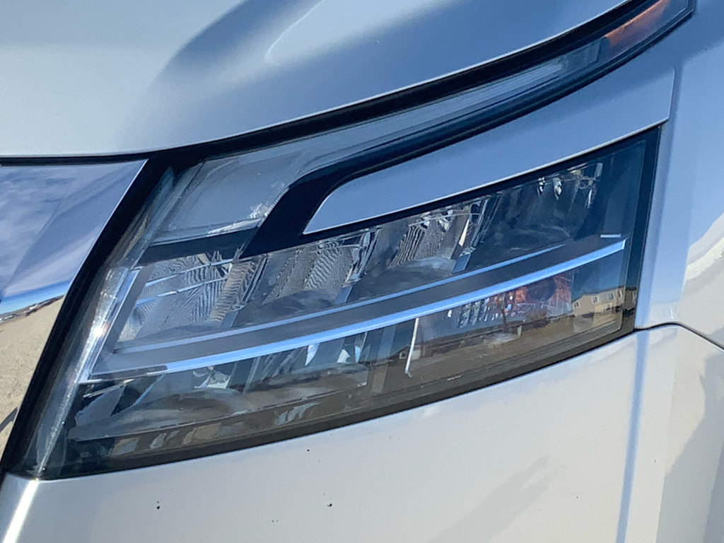 2022 Nissan Pathfinder SV 25