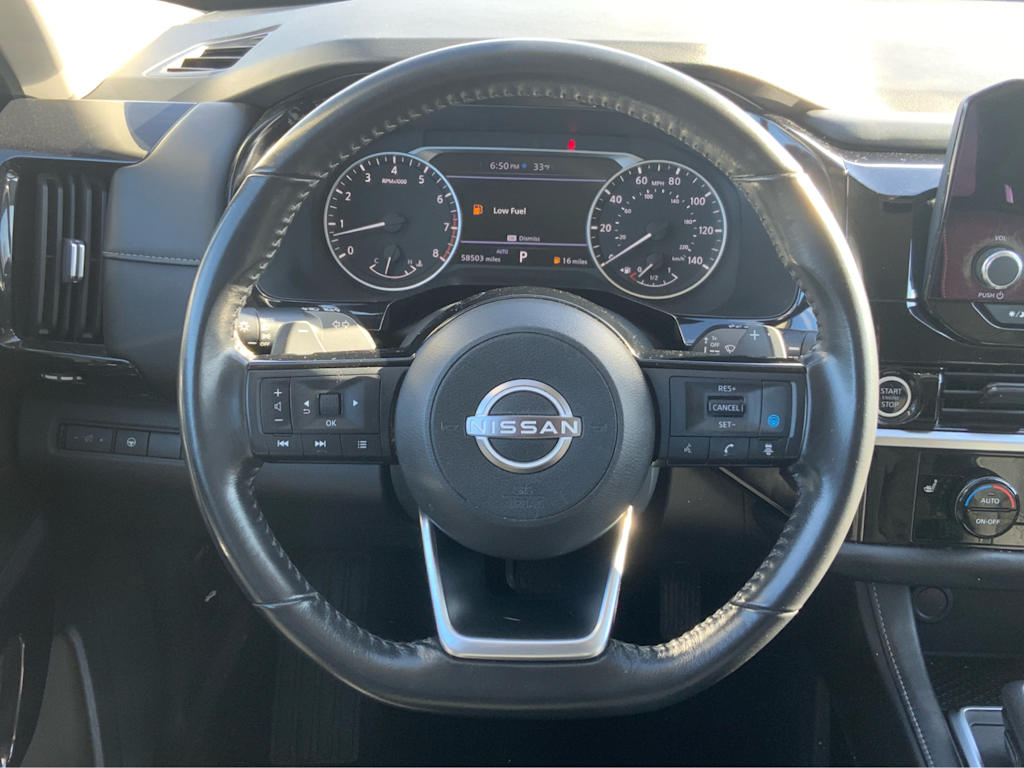 2022 Nissan Pathfinder SV 33