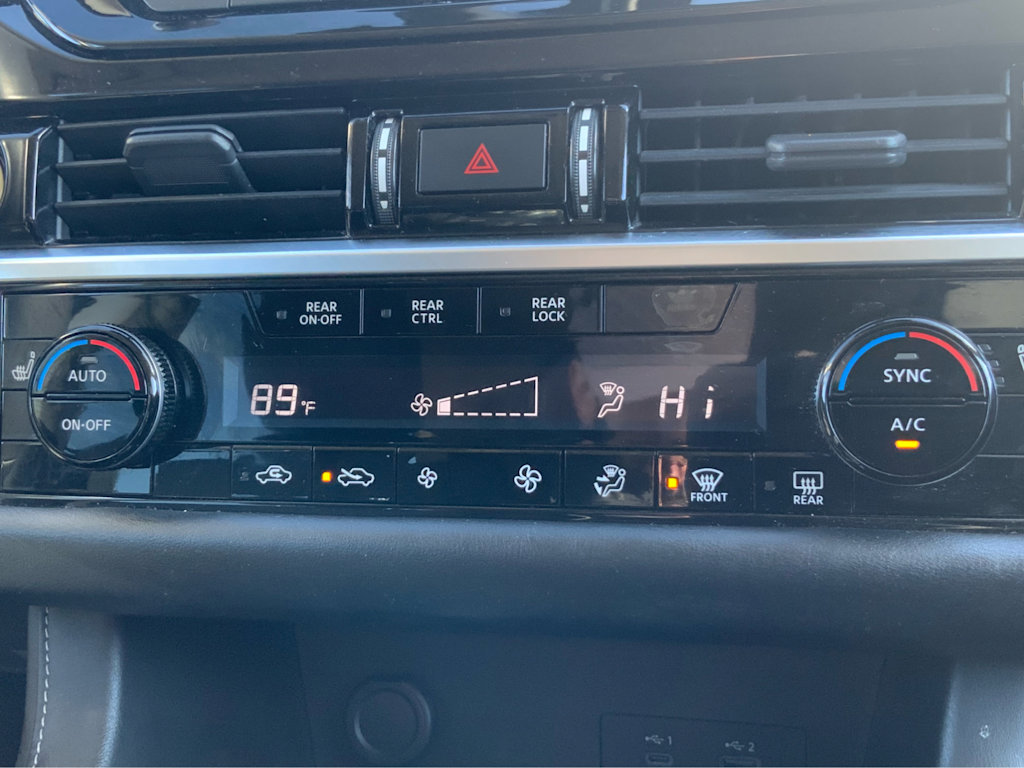 2022 Nissan Pathfinder SV 34