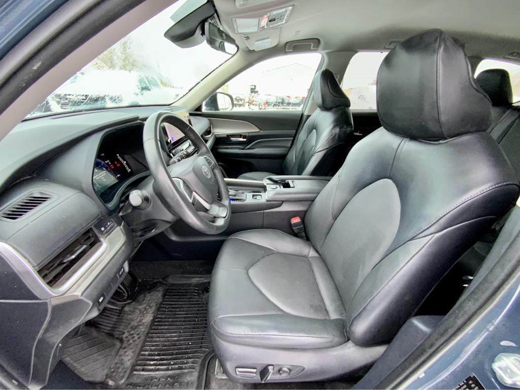 Thumbnail: 2024 Toyota Grand Highlander - 10