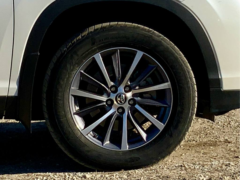 Thumbnail: 2019 Toyota Highlander - 28