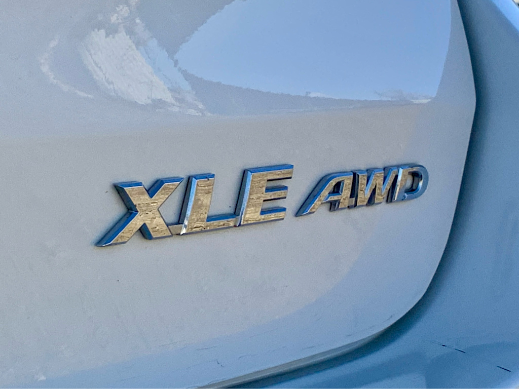 Thumbnail: 2019 Toyota Highlander - 31