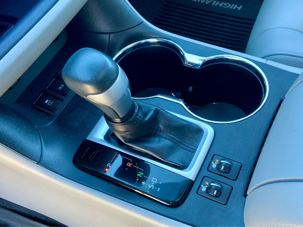 Thumbnail: 2019 Toyota Highlander - 47