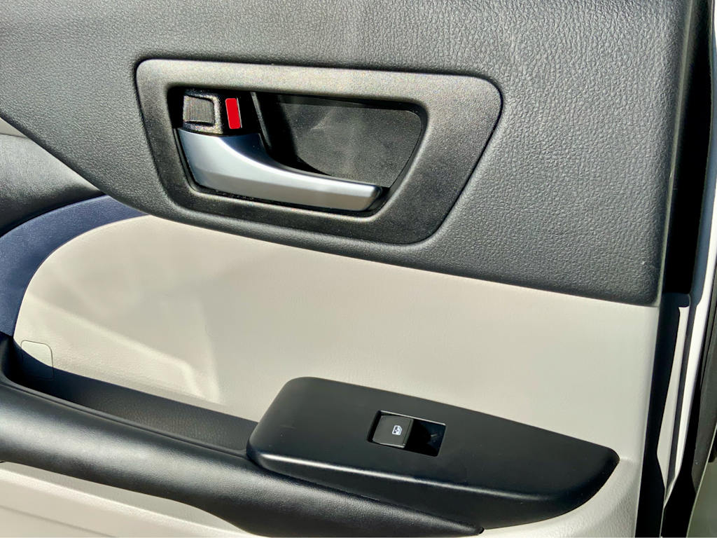 Thumbnail: 2019 Toyota Highlander - 54