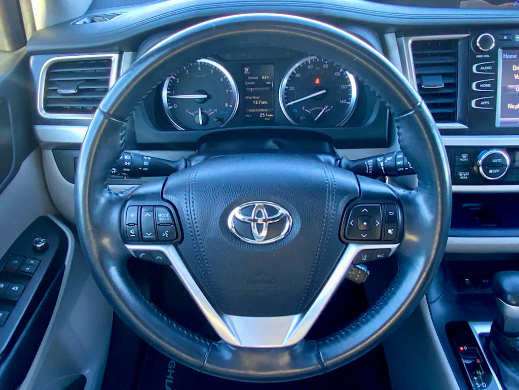 Thumbnail: 2019 Toyota Highlander - 42