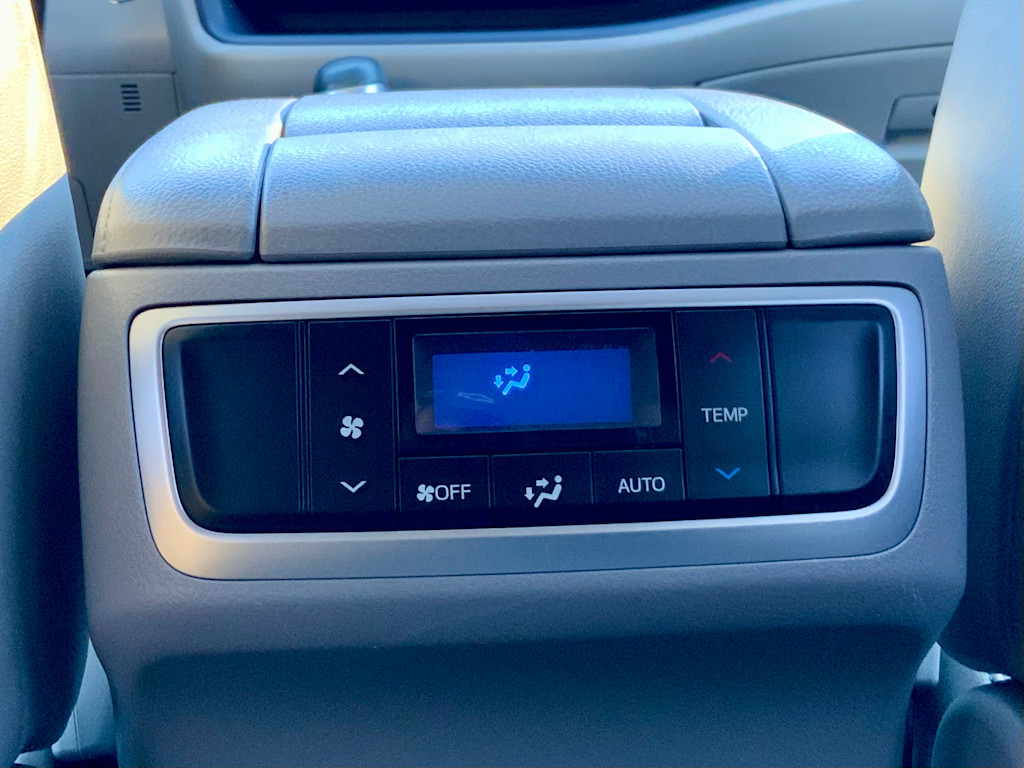 Thumbnail: 2019 Toyota Highlander - 45