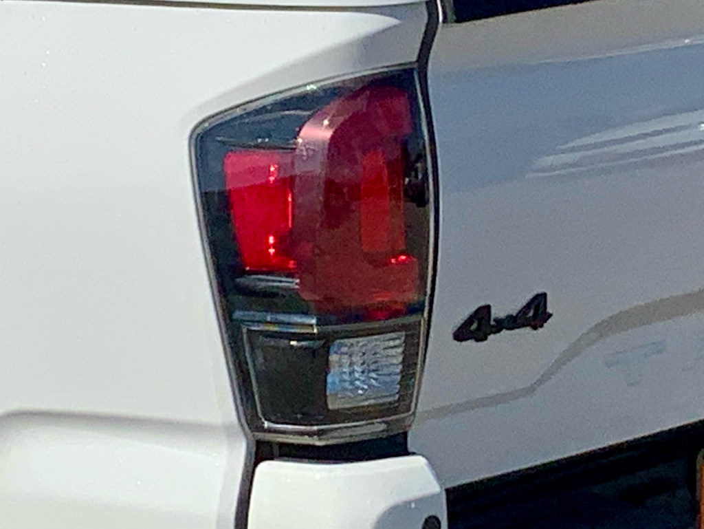 Thumbnail: 2018 Toyota Tacoma - 27