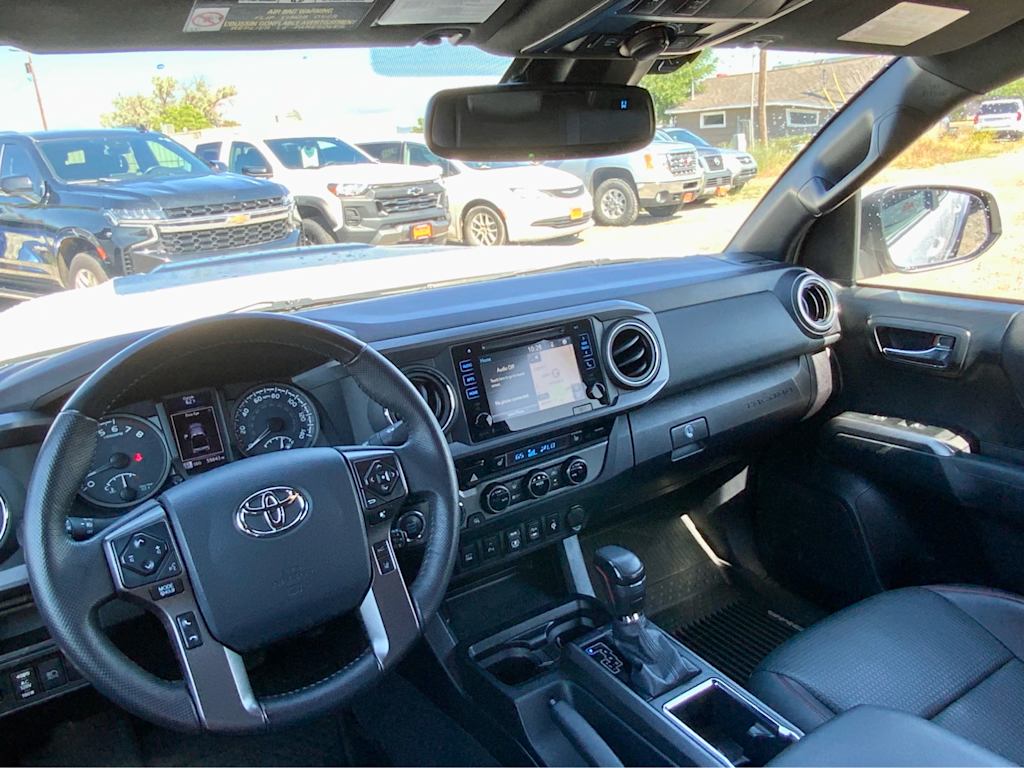 Thumbnail: 2018 Toyota Tacoma - 13