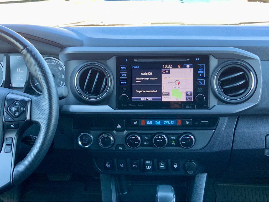Thumbnail: 2018 Toyota Tacoma - 15