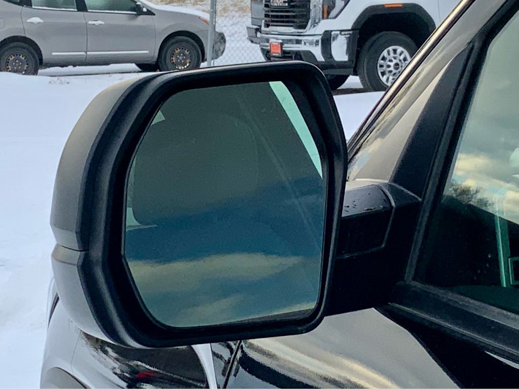 Thumbnail: 2025 Toyota Tundra - 10