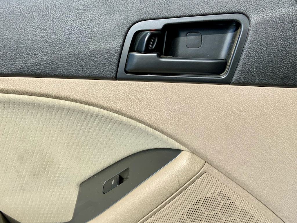 Thumbnail: 2013 Kia Optima - 27