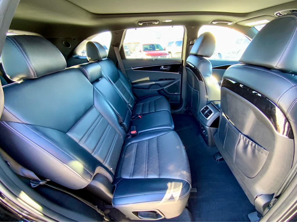 Thumbnail: 2019 Kia Sorento - 32