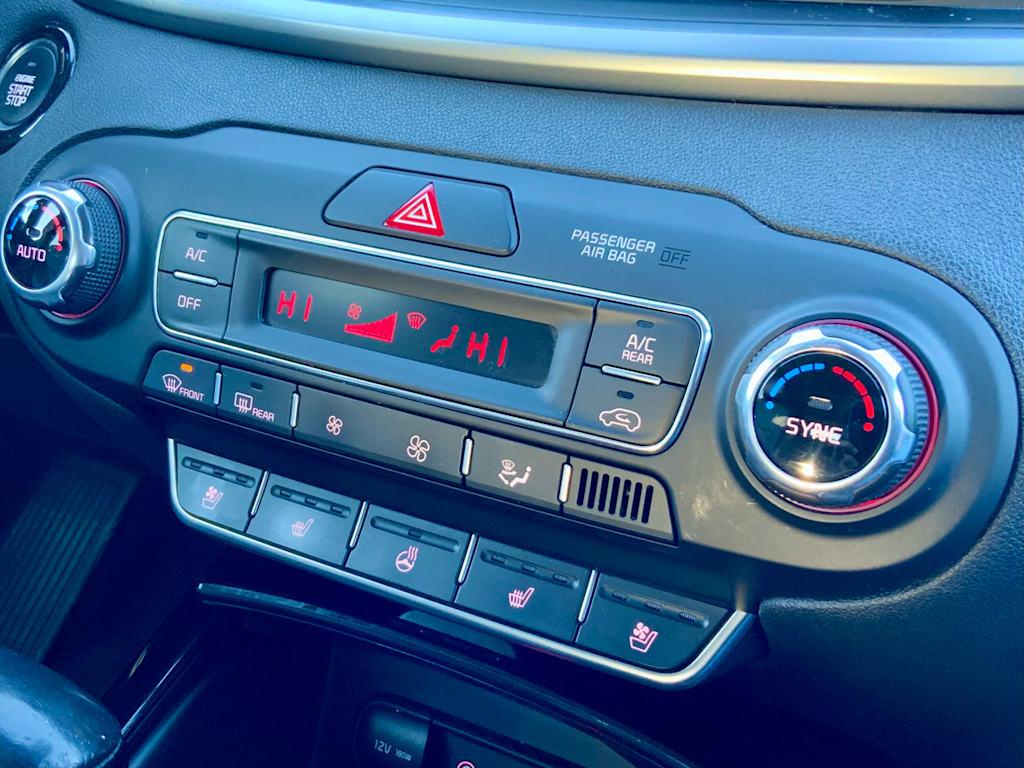 Thumbnail: 2019 Kia Sorento - 44