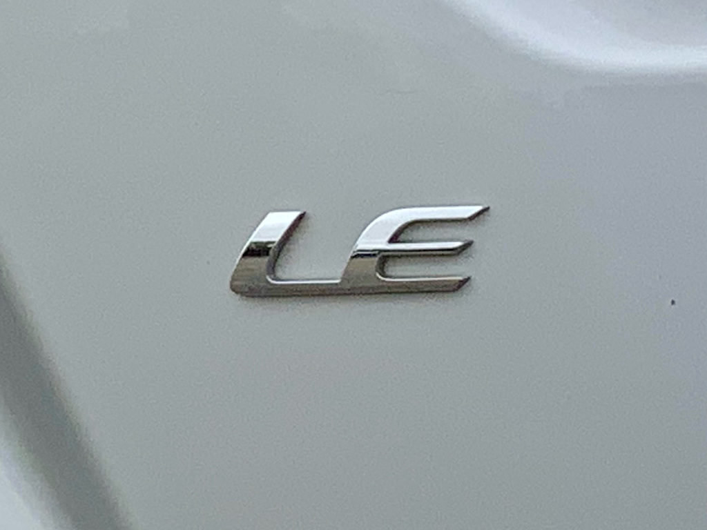 Thumbnail: 2021 Toyota Corolla - 32