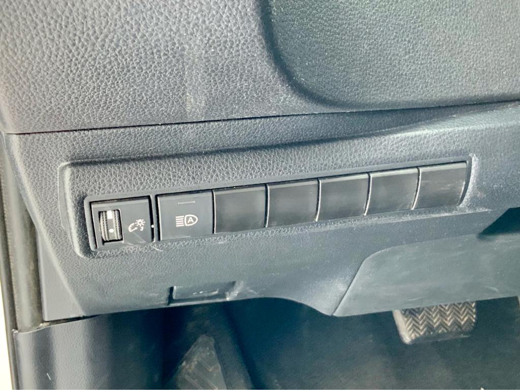 Thumbnail: 2022 Toyota Corolla - 34