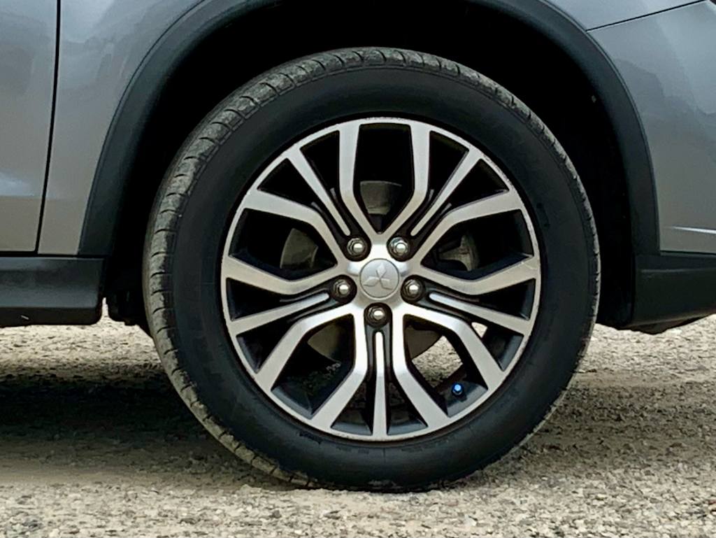 Thumbnail: 2016 Mitsubishi Outlander Sport - 30
