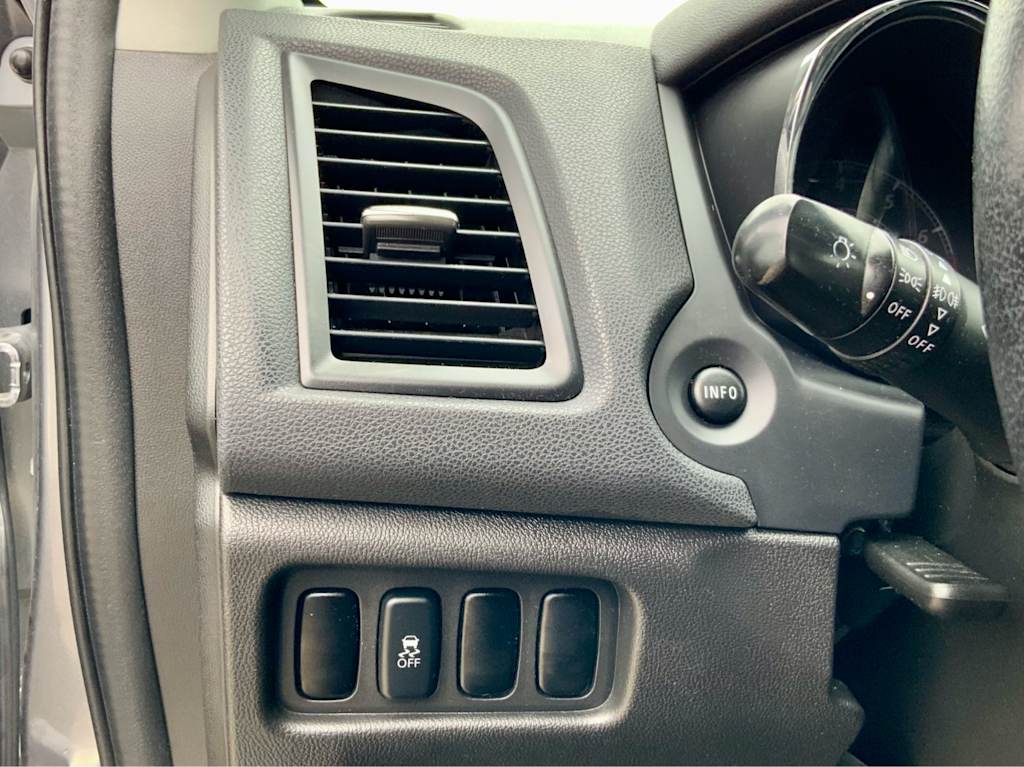 Thumbnail: 2016 Mitsubishi Outlander Sport - 49