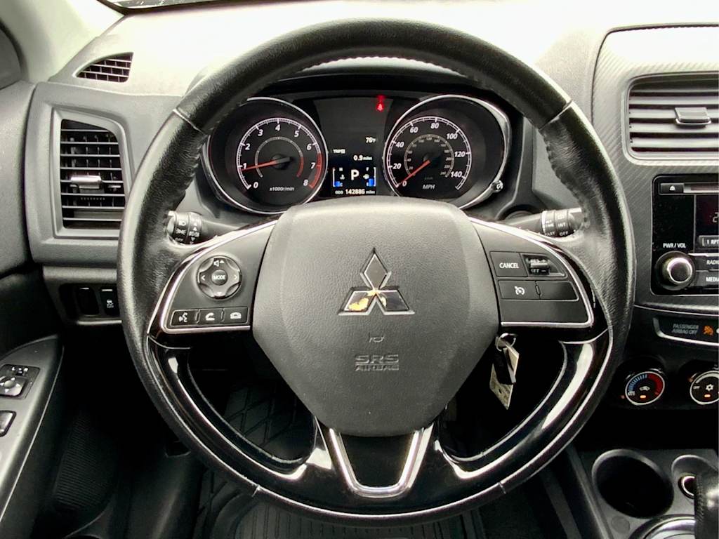 Thumbnail: 2016 Mitsubishi Outlander Sport - 46