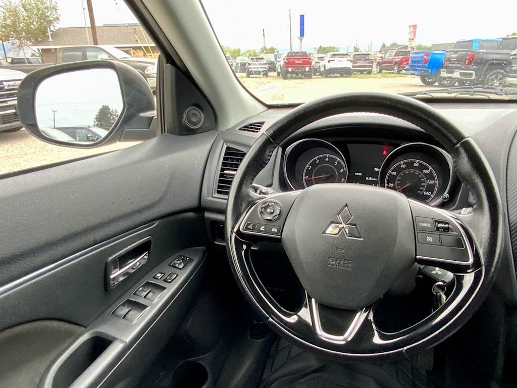 Thumbnail: 2016 Mitsubishi Outlander Sport - 42