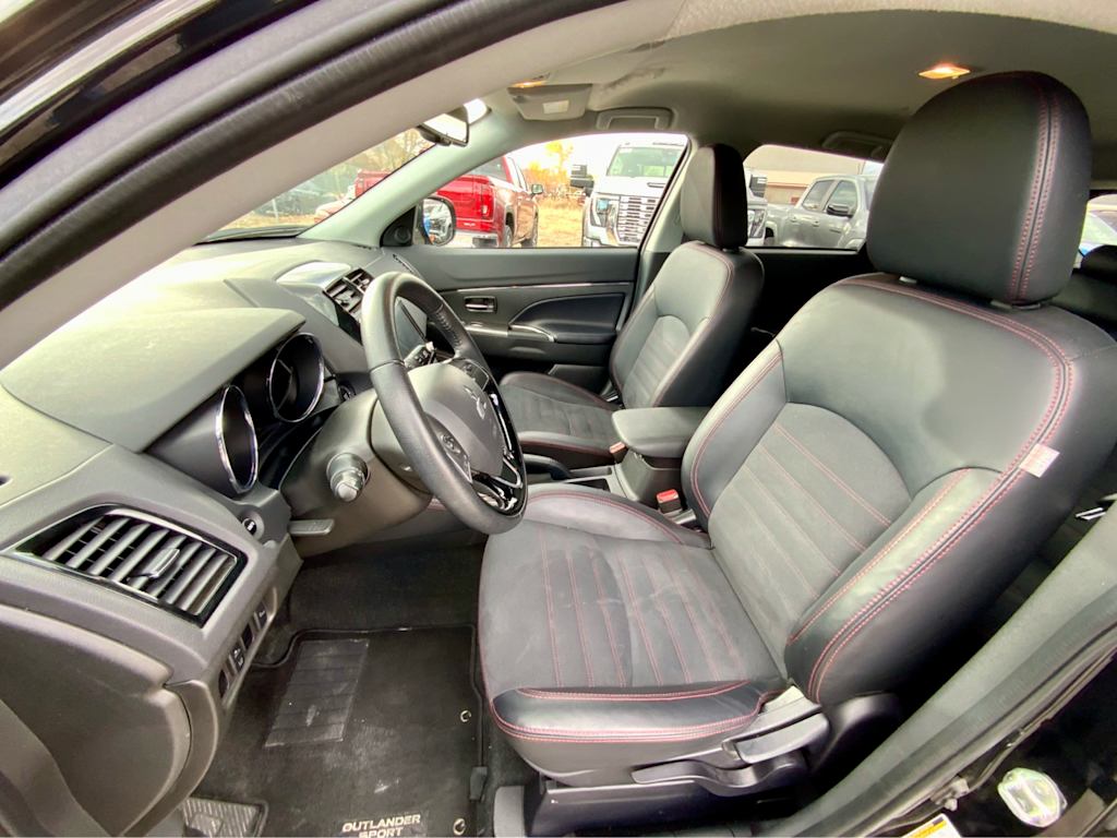 Thumbnail: 2024 Mitsubishi Outlander Sport - 10