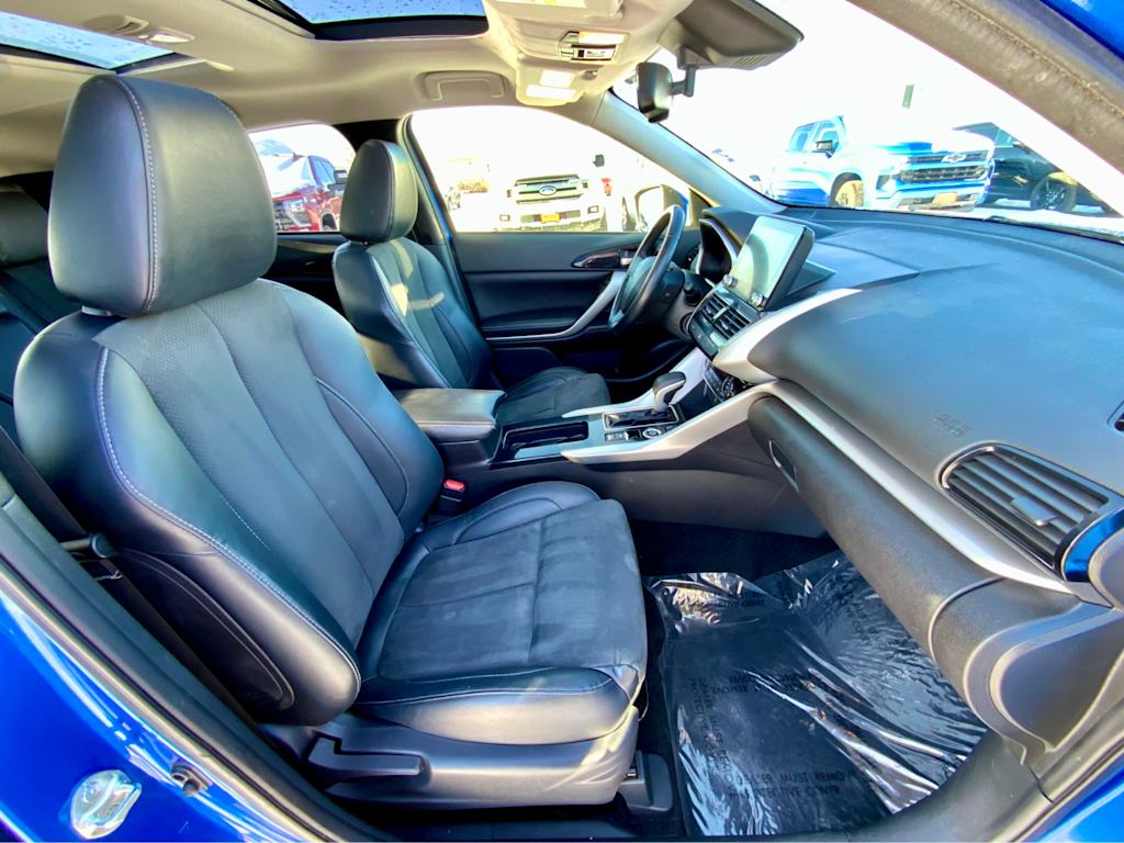 Thumbnail: 2022 Mitsubishi Eclipse Cross - 11