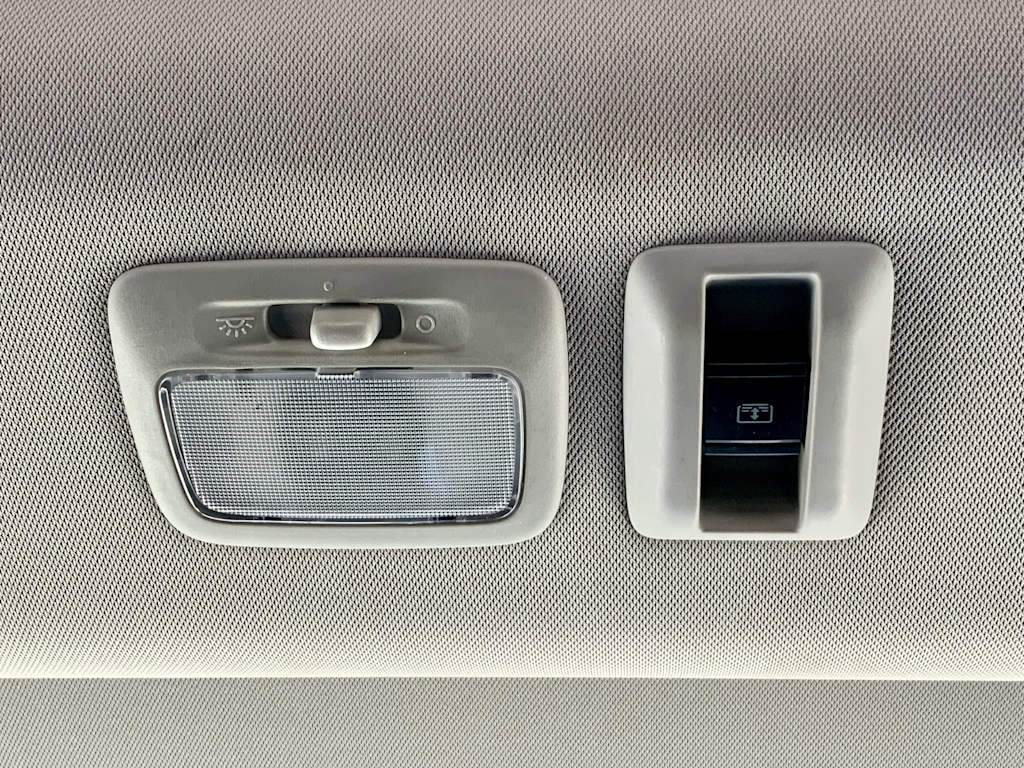 Thumbnail: 2022 Mitsubishi Eclipse Cross - 19