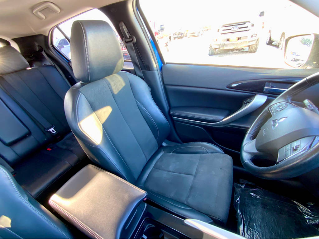 Thumbnail: 2022 Mitsubishi Eclipse Cross - 32