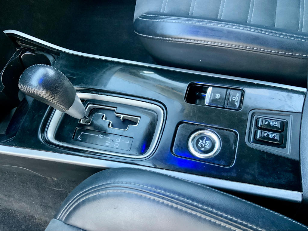 Thumbnail: 2019 Mitsubishi Outlander - 33