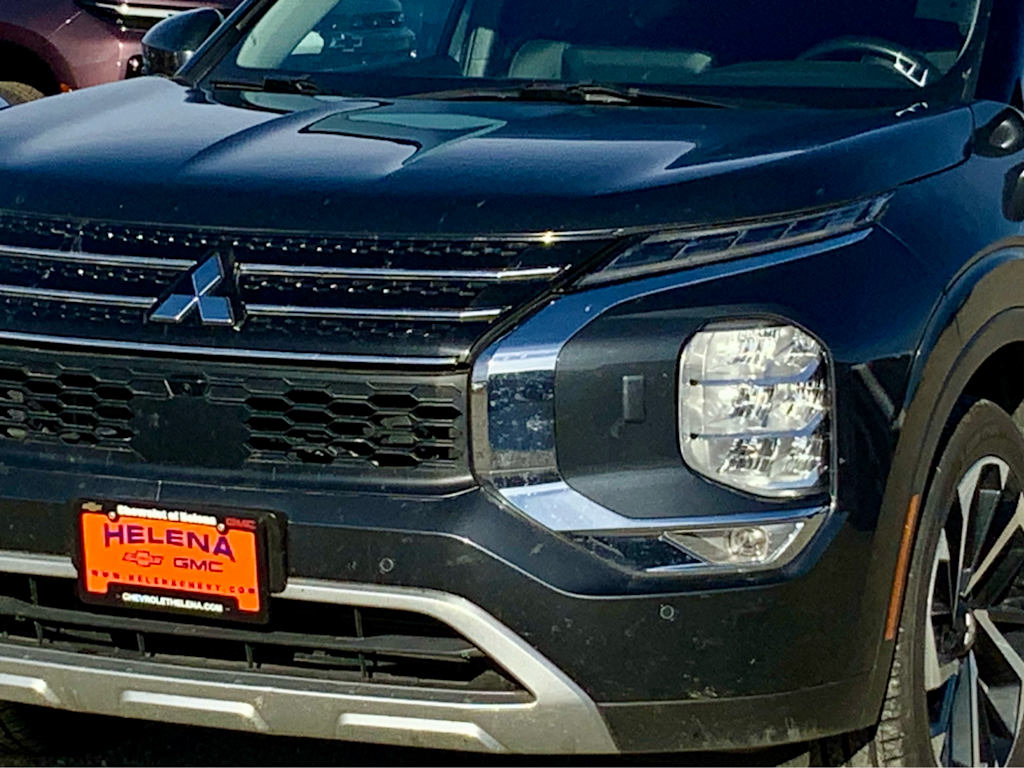 Thumbnail: 2024 Mitsubishi Outlander - 28