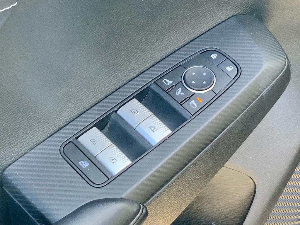 Thumbnail: 2024 Mitsubishi Outlander - 53