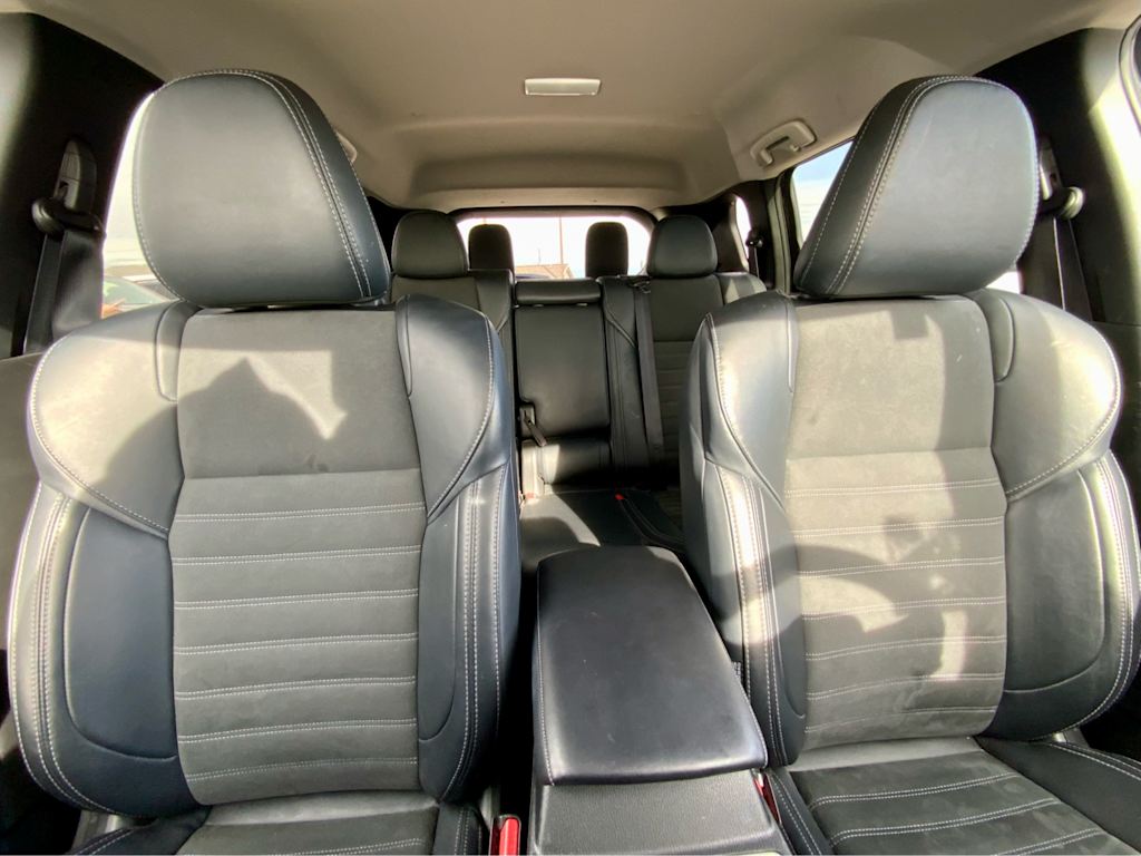 Thumbnail: 2024 Mitsubishi Outlander - 38