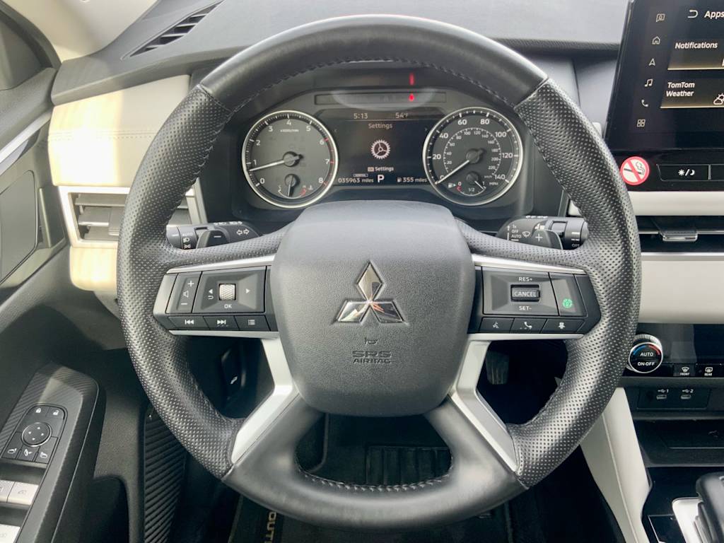 Thumbnail: 2025 Mitsubishi Outlander - 36