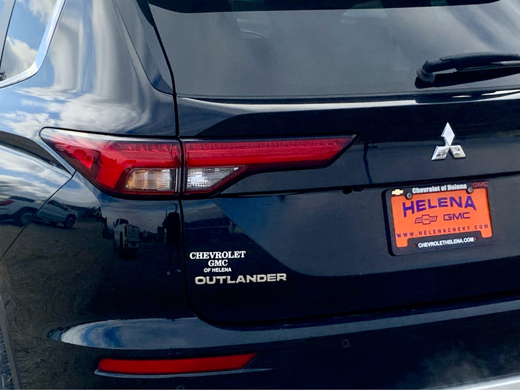 Thumbnail: 2024 Mitsubishi Outlander - 7