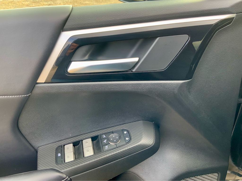 Thumbnail: 2024 Mitsubishi Outlander - 51