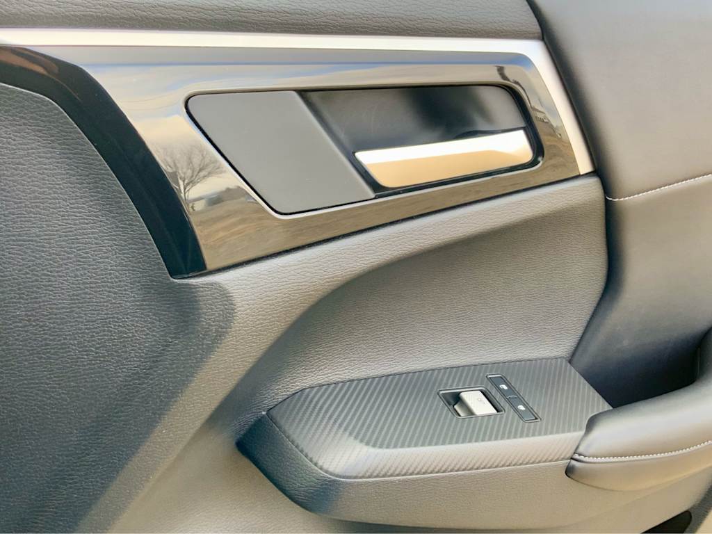 Thumbnail: 2024 Mitsubishi Outlander - 55