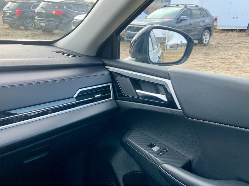 Thumbnail: 2024 Mitsubishi Outlander - 39