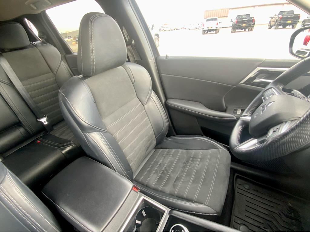 Thumbnail: 2024 Mitsubishi Outlander - 34