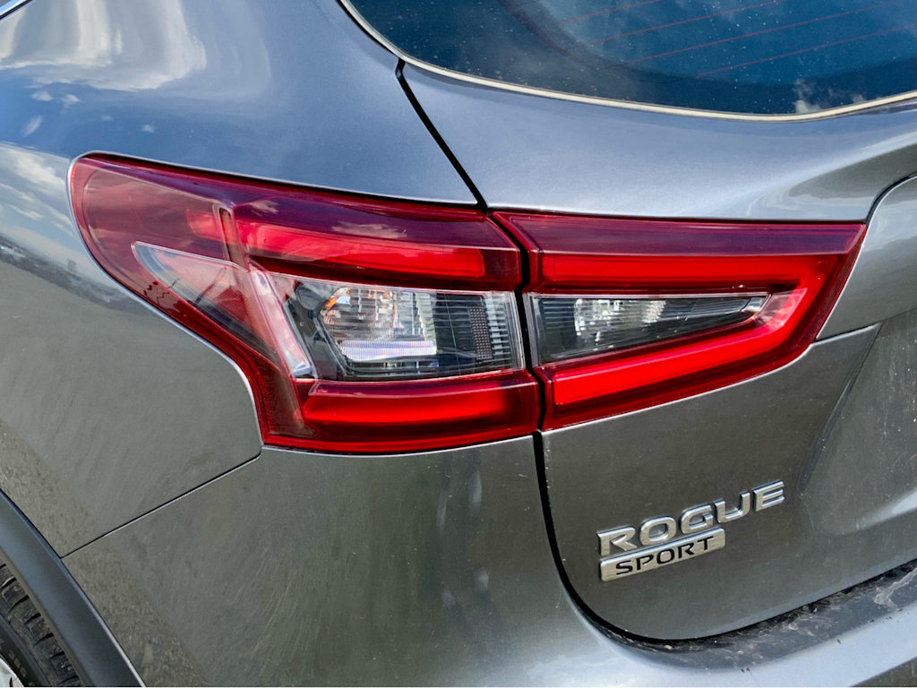Thumbnail: 2021 Nissan Rogue Sport - 28