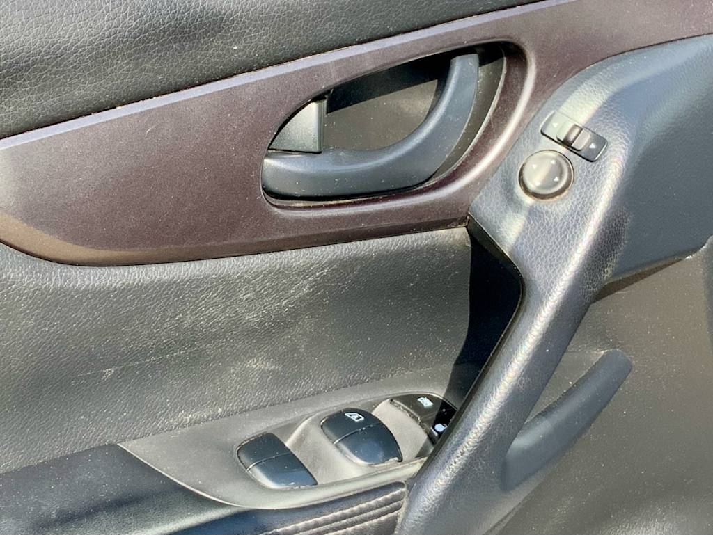Thumbnail: 2021 Nissan Rogue Sport - 47