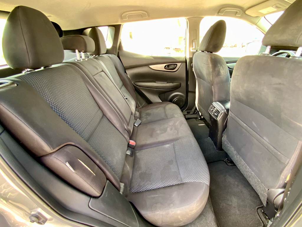 Thumbnail: 2021 Nissan Rogue Sport - 34