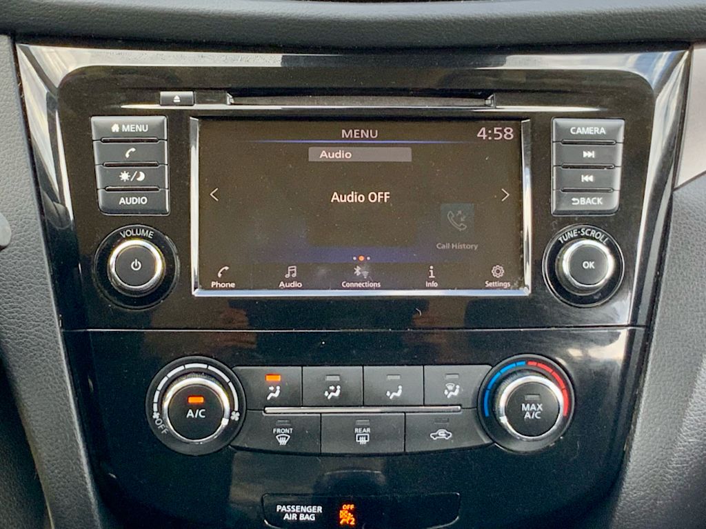 Thumbnail: 2021 Nissan Rogue Sport - 43