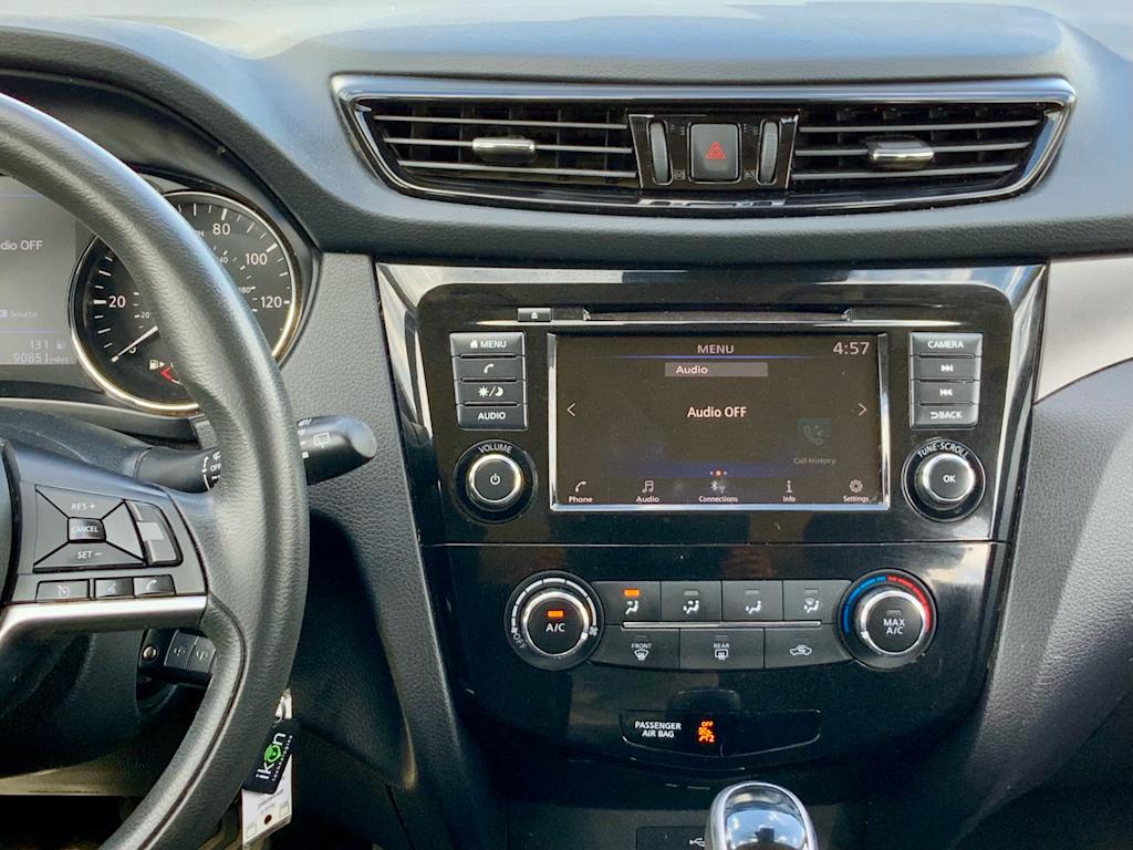 Thumbnail: 2021 Nissan Rogue Sport - 15
