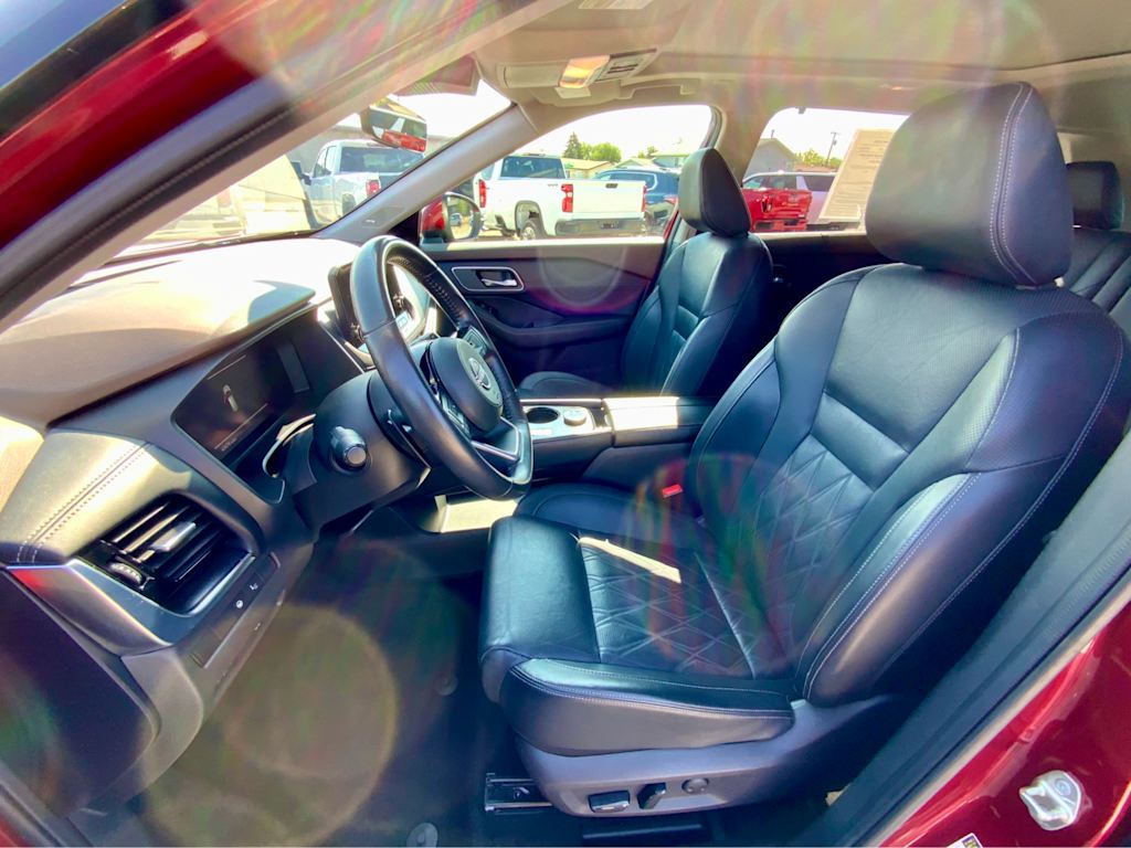Thumbnail: 2023 Nissan Rogue - 10