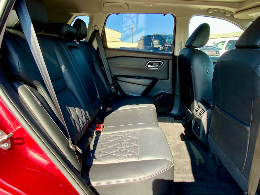 Thumbnail: 2023 Nissan Rogue - 32