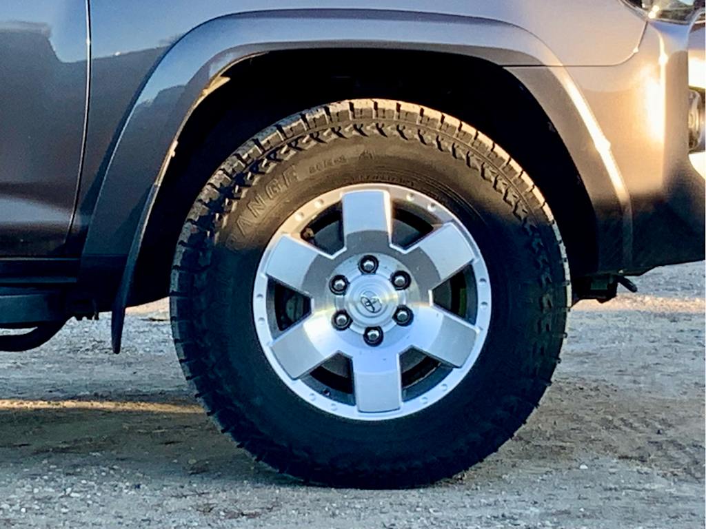 Thumbnail: 2018 Toyota 4Runner - 31