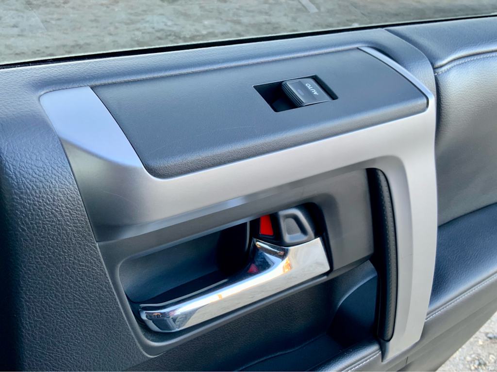 Thumbnail: 2018 Toyota 4Runner - 55