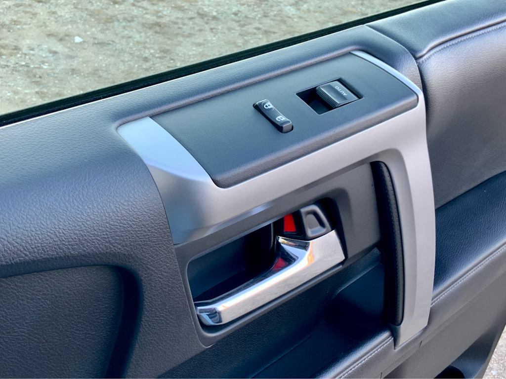 Thumbnail: 2018 Toyota 4Runner - 53