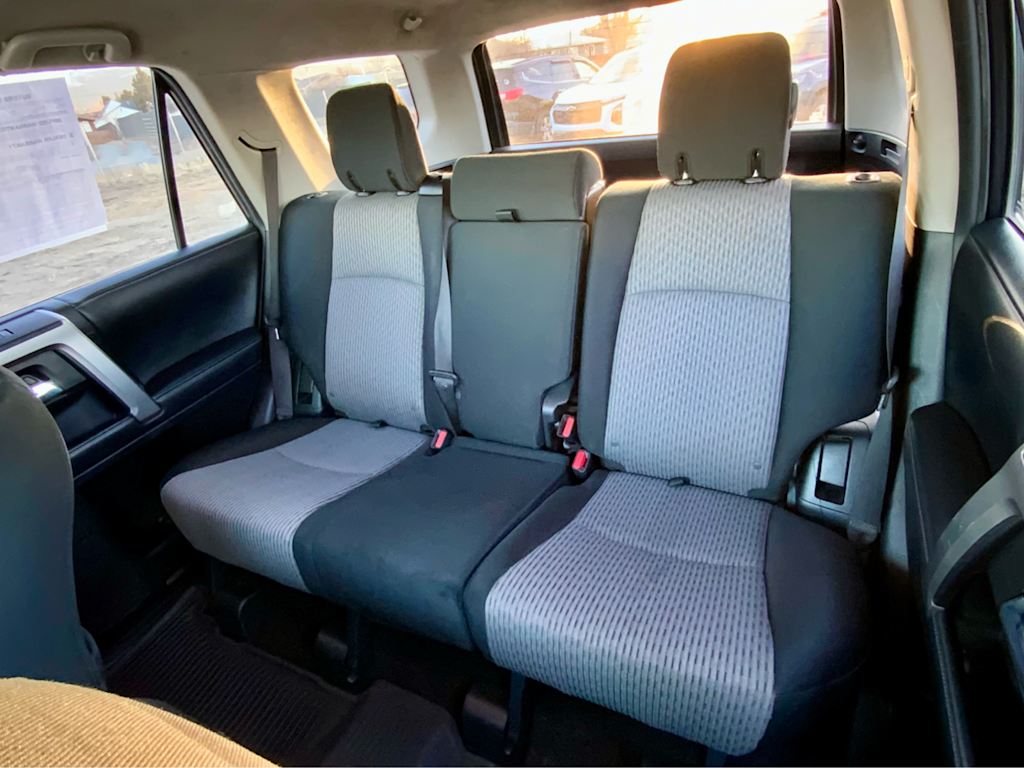 Thumbnail: 2018 Toyota 4Runner - 35