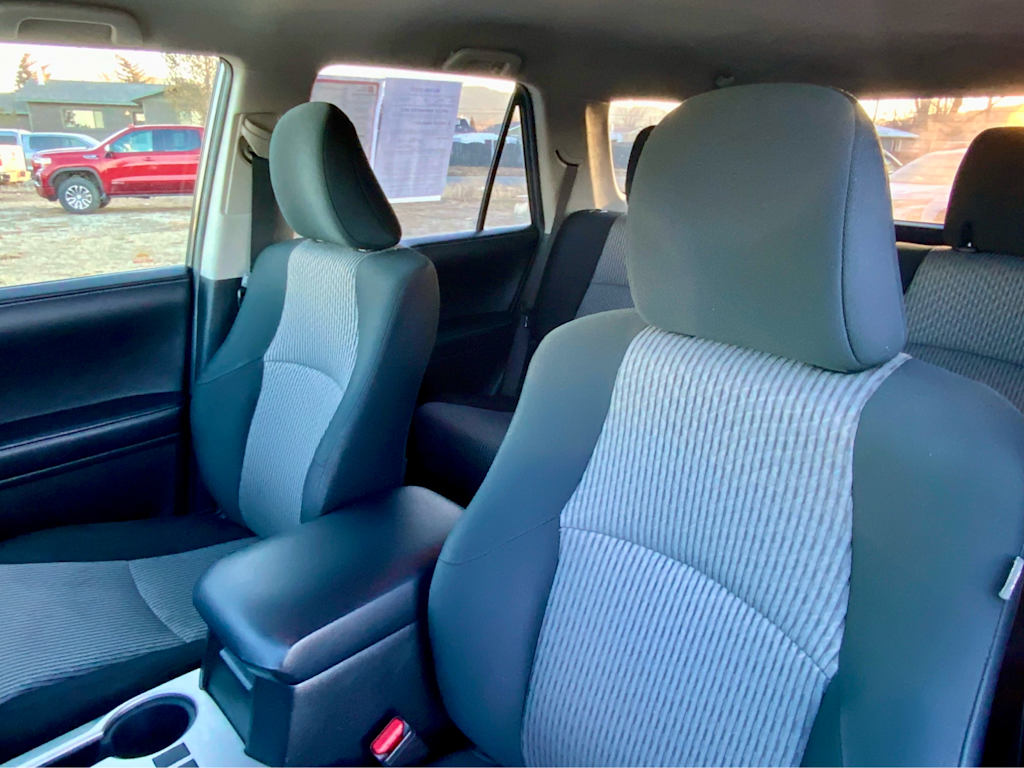 Thumbnail: 2018 Toyota 4Runner - 36