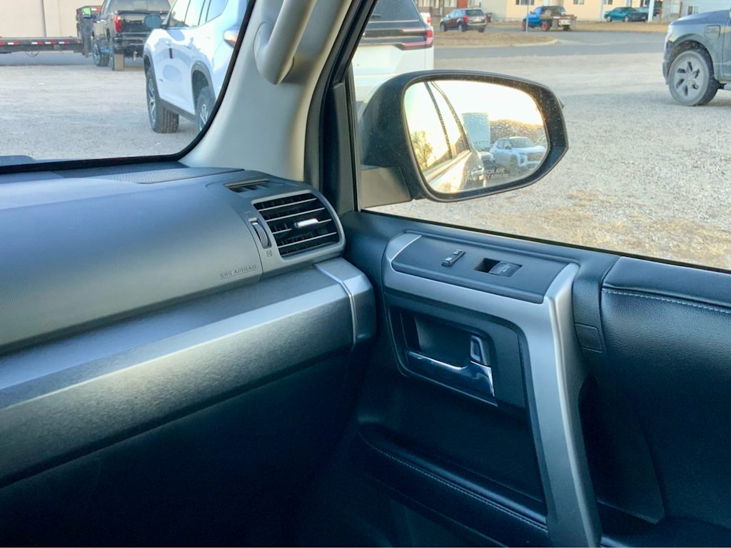 Thumbnail: 2018 Toyota 4Runner - 40